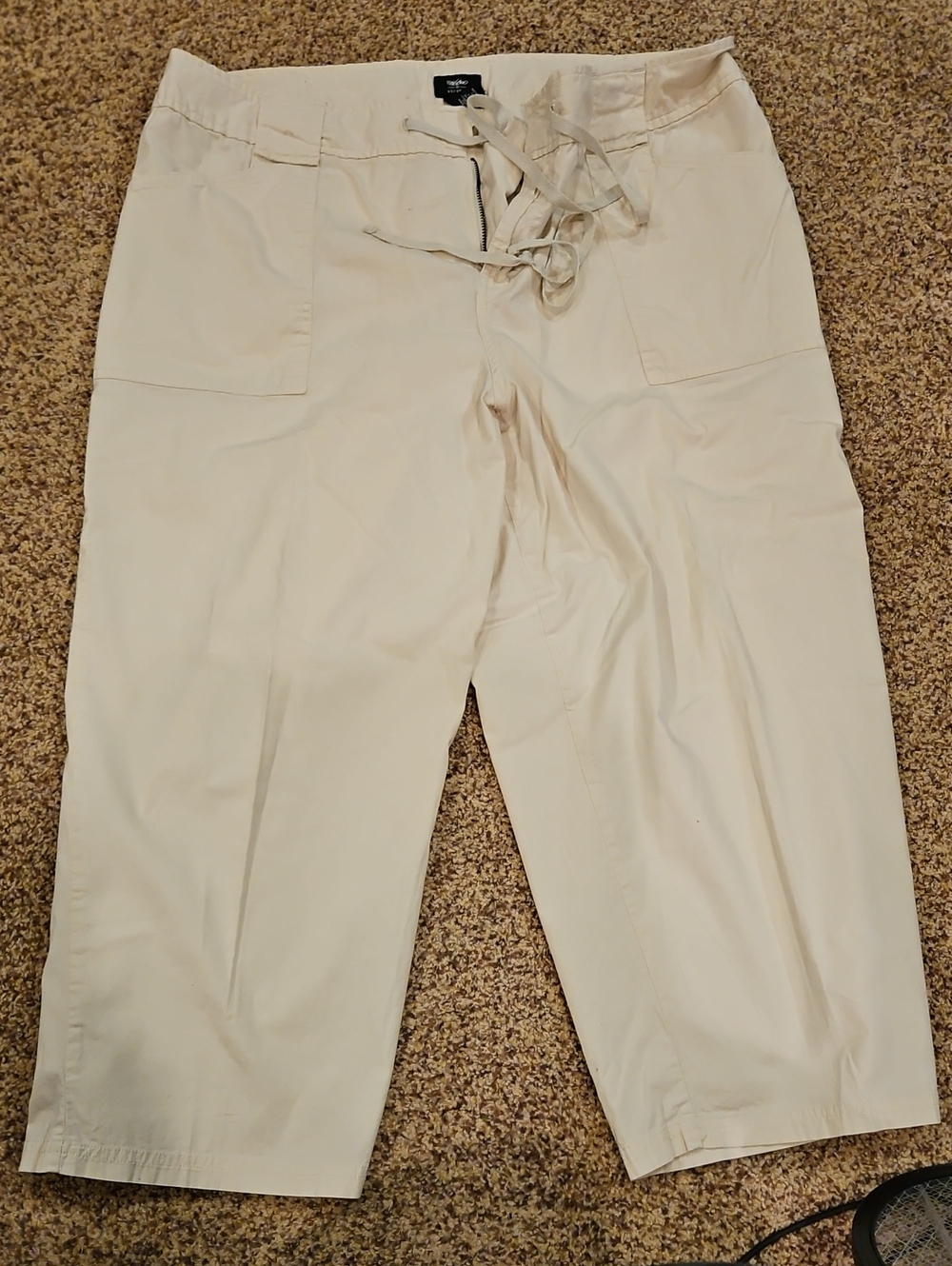 Mossimo Womens Capri Pants